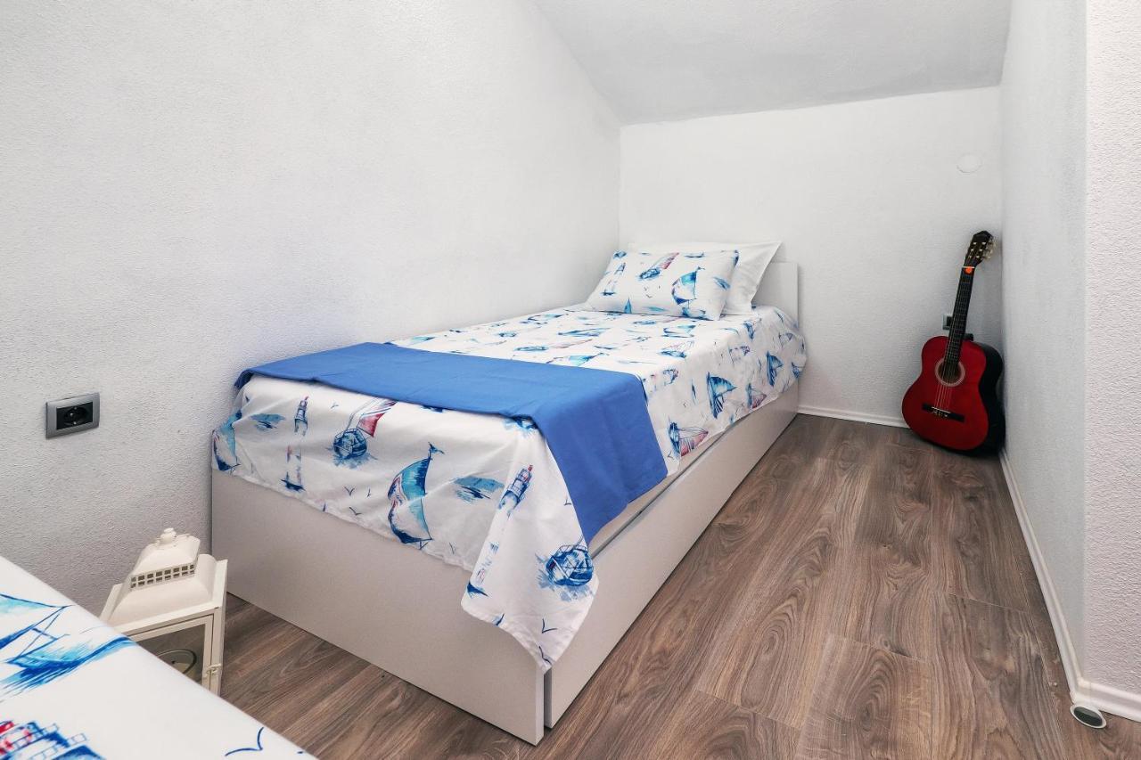 Holiday Home Beyla Pucisca Exterior photo
